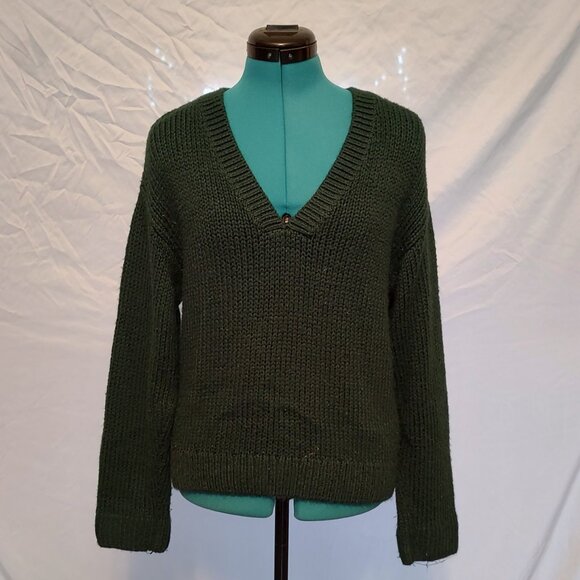 Victoria Secret Sweater - Picture 1 of 5